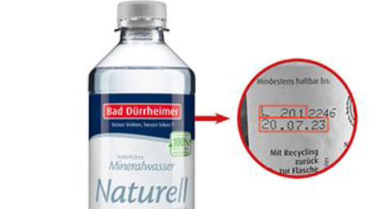 Mineralwasser-Rückruf: Hersteller rät vom Trinken ab