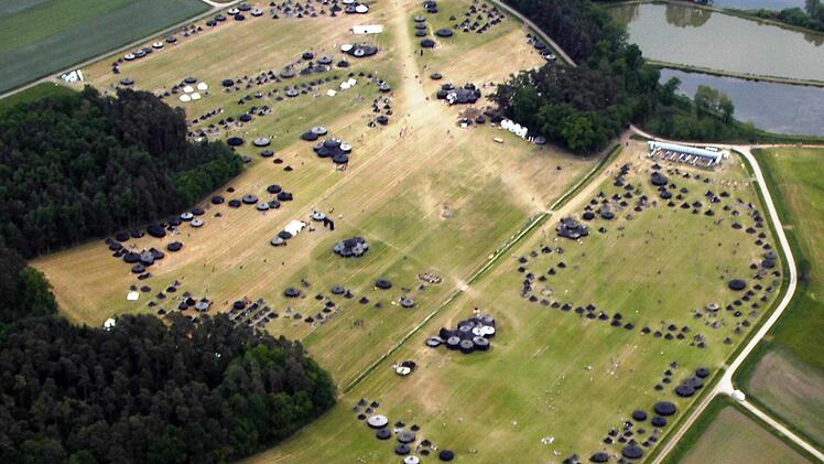 Das Großlager aus der Luft Foto: Klaus Strienz