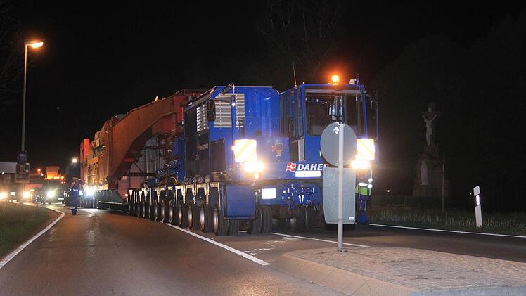Schwertransporter Bamberg am 5. Mai 2015 Foto: Ferdinand Merzbach