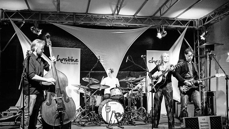 "Christine Set The Scene" sind am 17. Februar in Haßfurt zu hören.