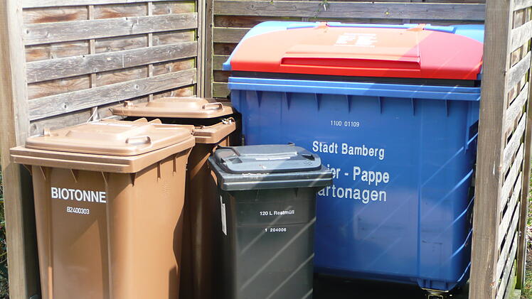 Bamberg: Wer hat seine M&uuml;lltonnen noch nicht bechippen lassen? Bamberg Service r&uuml;stet nach