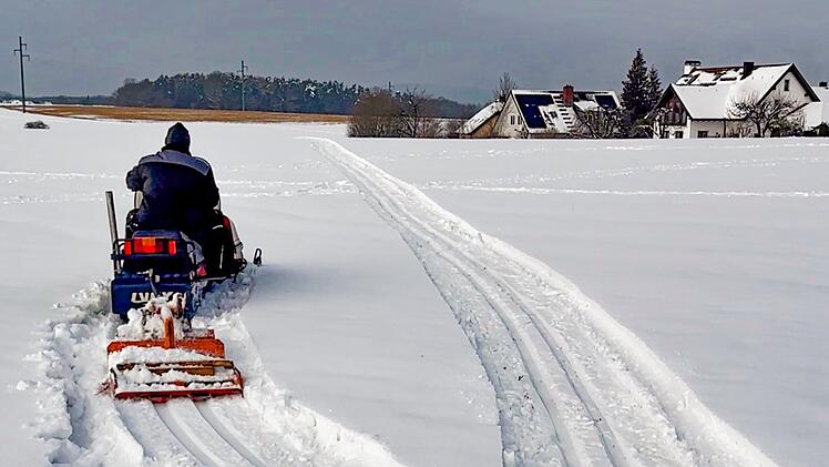 Bayreuth: Nach heftigem Schneefall - neue Loipen im Stadtgebiet gespurt