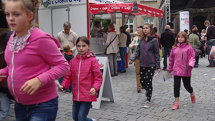 Diese jungen Damen hatten viel Spaß bei der Stadtrallye. Foto: Heike Schülein