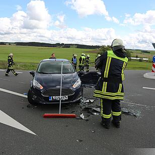 Vier Verletzte: Schwerer Unfall bei Teuschnitz