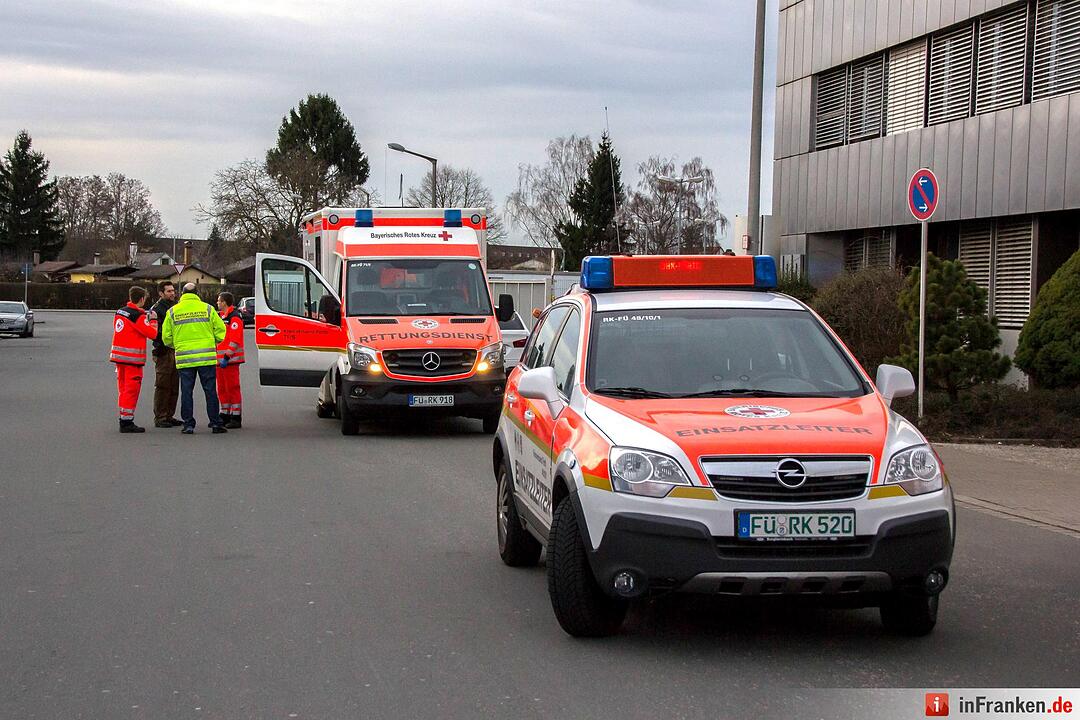 Sturz durch Lagerhallendach in Fürth –  Kind lebensgefährlich verletzt