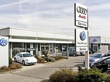 Ein Autohaus mit Tradition: Der VW- und Audi-Händler Meyer in Ochsenfurt.  Foto: Meyer