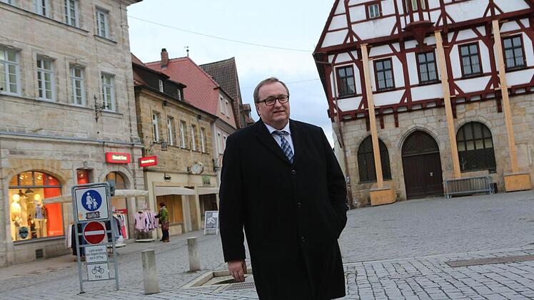 Die Forchheimer Arbeitsplätze will Hümmer erhalten. Da die verfügbaren Ressourcen an Gewerbeflächen begrenzt sind, will er aber nur noch zukunftsträchtige Firmen ansiedeln.