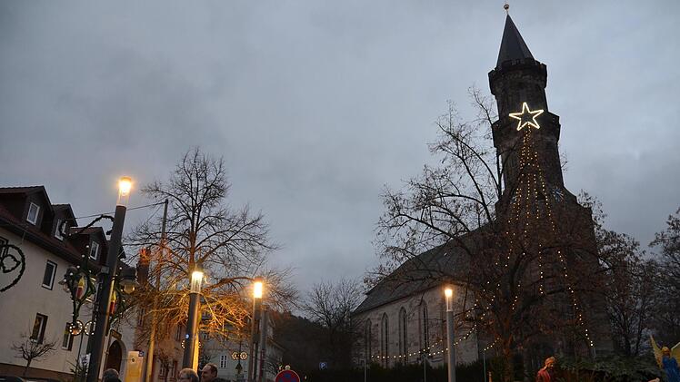 Probeleuchten verschiedener Laternen für den Senat.