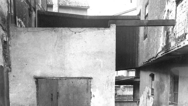 Die alte Stadtmühle stand nach heutiger Betrachtung zwischen Baderstuben, Baderhof und der Rückseite des Kaufhofs und wurde 1970 abgerissen. 1967 wurde der Teil entfernt, wo sich einst das Mühlrad drehte.