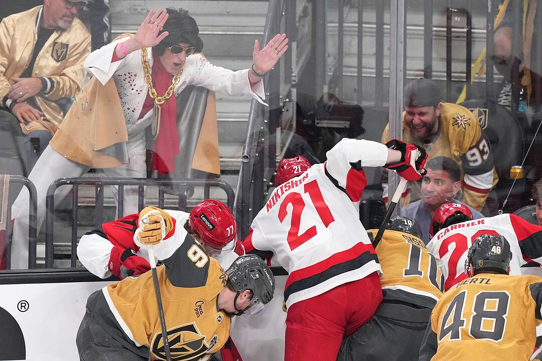 Vegas Golden Knights - Carolina Hurricanes