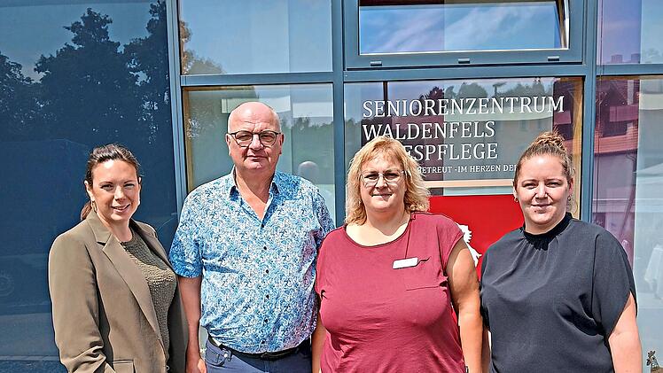 Unser Bild zeigt (von links) Jelena Hilfer (Kreiscaritasverband Bad Kissingen), Martin Pfeuffer und Kristina Klug (beide Carl von He&szlig; Sozialstiftung) sowie Jasmin Laufer (Kreiscaritasverband Bad Kissingen). Michelle Holtackers