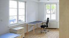 Alle Appartements erhielten eine Basisausstattung nebst Küchenzeile und Dusche mit WC.