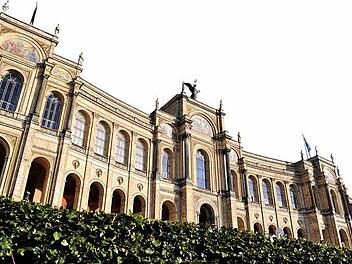In den bayerischen Landtag wollen acht Kandidaten einziehen. Foto: Archiv