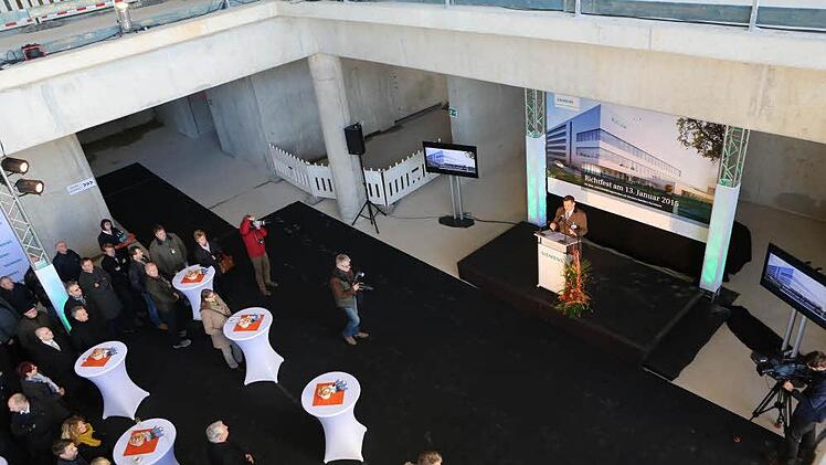 Richtfest für Siemens-Bürogebäude. Foto: Barbara Herbst