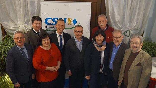 Ehrungen beim CSU-Ortsverband Oberthulba: (von links) Gotthard Schlereth, Sandro Kirchner, Monika Vorndran, Mario G&ouml;tz, Hubert B&uuml;chner, Edith Schorn, Gerhard F&uuml;ller, Anton Schorn und Gerhard Hortig.   Foto: Marcus Leitner
