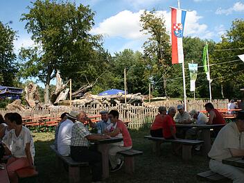 Das Hutbuchenfest in Frauenroth wird noch immer gefeiert. Die Hutbuche gibt es unterdessen nicht mehr. Foto: Gabriele Sell