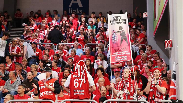 Sind die Bamberger Fans zu verwöhnt? Mäzen Michael Stoschek wirft ihnen das jedenfalls vor. Foto: Daniel Löb