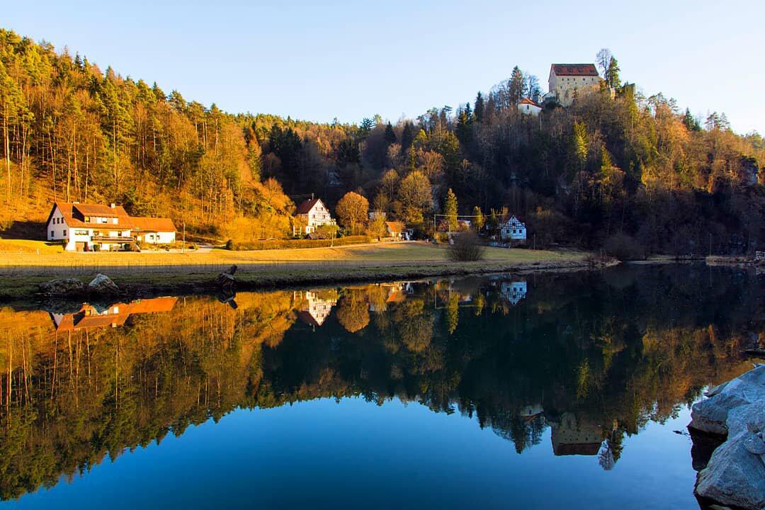 Die Burg Rabeneck. Foto: daysofrain/infrankenpix