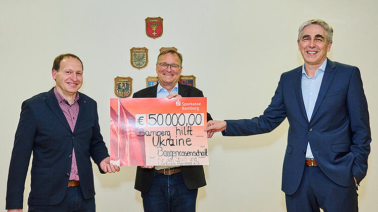 Bamberg: Baugenossenschaft spendet für den Ukraine-Hilfsfonds - und erinnert an die eigenen Wurzeln