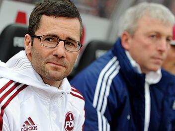 Ihre Zeit am Valznerweiher ist abgelaufen: Das Nürnberger Trainergespann Michael Wiesinger (links) und Armin Reutershahn wurde entlassen. Richtig oder falsch, und worin liegt der Nürnberger Niedergang begründet? Fußballexperten aus dem Kreis sagen ihre Meinung dazu.  Foto: David Ebener/dpa