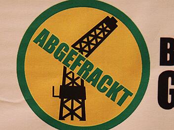 "Abgefrackt" nennt sich das "Weidener Bündnis gegen Frakcing". Fotos: Jochen Nützel