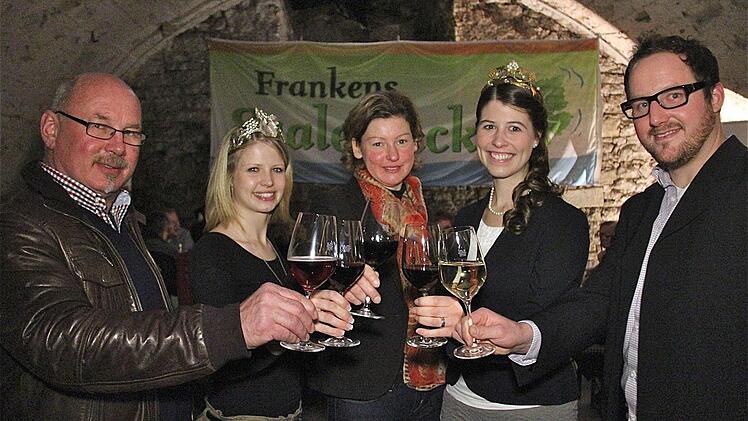 (V.l.): Walter Zeitz, Antonia Müller, Projektleiterin Susanne Volkheimer, Melanie Dietrich und Matthias Büttner.