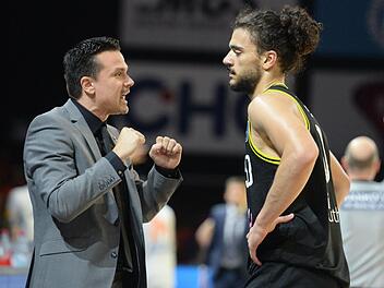 Raoul Korner (links) und Assem Marei (rechts) sind zwei von vier Bayreuthern beim Allstar-Spiel am Samstag. Foto: Peter Mularczyk