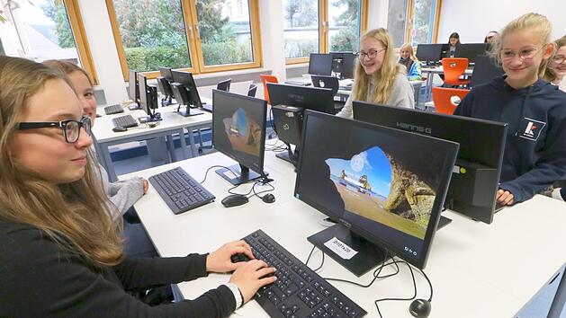 Der aktuelle Computerraum des Herder-Gymnasiums.  Foto: Josef Hofbauer