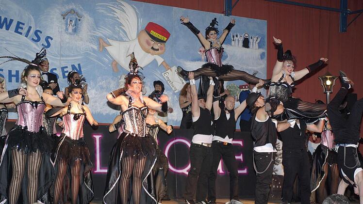 Großes Theater zeigte die Showtanzgruppe von Blau-Weiß Elfershausen mit ihrer Burlesque, die auch beim Seniorenfasching anhaltenden Applaus erhielt. Fotos: Winfried Ehling