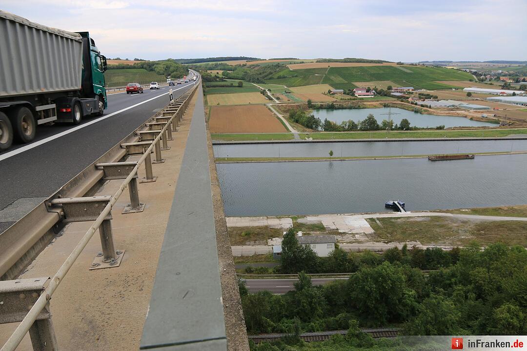 Drei Leichen unter Brücke bei Marktbreit