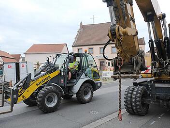 Die Bauarbeiten am Marktplatz gehen voran.  Foto: Gerd Schaar