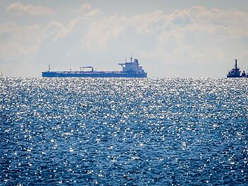 Eingezogener Tanker «Eventin» vor Insel Rügen