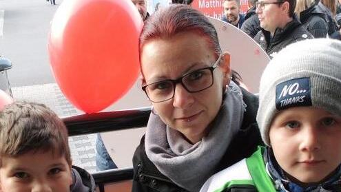 Jannik und Bettina Koch mit Filip Bem (von links)