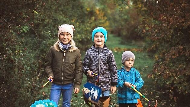 Laternenbasteln und eine Laternenwanderung werden im Herbst im "Steigerwald-Zentrum - Nachhaltigkeit erleben" angeboten.  Foto: Zentrum