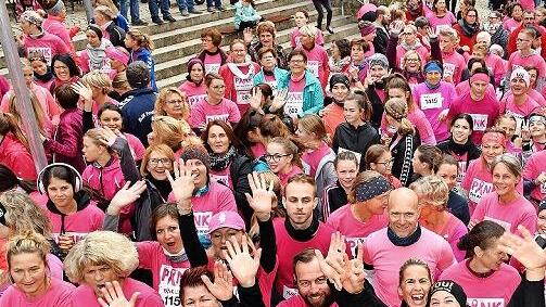 Auf viele Läufer – wie hier 2019 – hoffen die Organisatoren auch für den Pinklauf 2024. Die Anmeldung für den 3. Oktober kann bereits erfolgen.