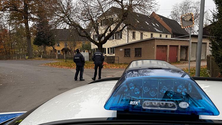 Kreis Wunsiedel: Mann (68) will Wohnhaus in die Luft sprengen: Polizei und SEK suchen Gebäude nach Dynamit ab