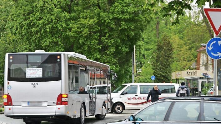 Die Herzobusse sollen den Autos künftig noch mehr Konkurrenz machen. Foto: Bernhard Panzer
