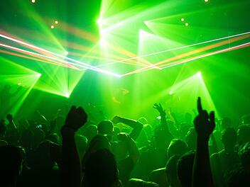 Party, Club, Feiern, Clublocation, Feiern, Erlebnis, Event, Veranstaltung, Feiern, Freizeit, Discothek, Disko, Klub, Musik, Event, Show, Musikclub, Clubshow