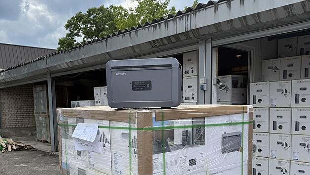 Der All-in-One-Speicher Growatt NEXA 2000, vertrieben durch ACTEC, punktet mit vier MPPT-Eingängen und einer Time-of-Use-Optimierungsfunktion.