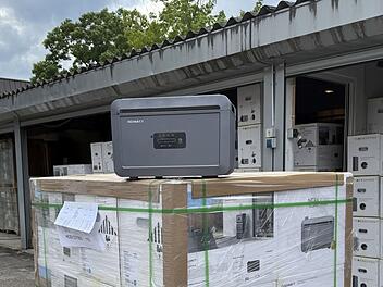 Der All-in-One-Speicher Growatt NEXA 2000, vertrieben durch ACTEC, punktet mit vier MPPT-Eingängen und einer Time-of-Use-Optimierungsfunktion.