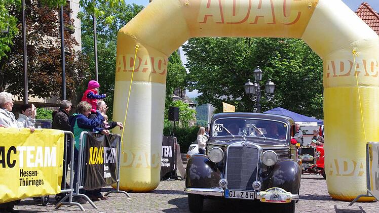 Auf dem Rathausplatz war der zweite Kontrollpunkt in Kronach.
