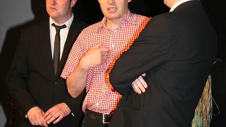 Typisch fränkisch: Der Preuße Georg Koeninger hat versucht fränkisch zu sein, doch es ist ihm nicht geglückt - und deshalb geriet er in die Fänge des Bumsi - Bundesverbandes für maximale Sicherheit