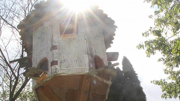 Eine Taubenstation gibt es auf dem Gelände zu betrachten. Fotos: Michael Busch