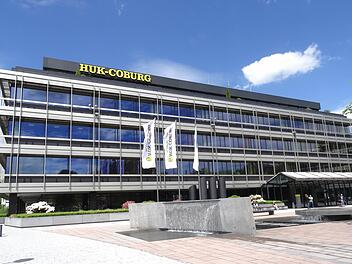 Am Bahnhofsplatz in Coburg befindet sich die Zentrale der HUK-Coburg Versicherungsgruppe.Foto: HUK-Coburg