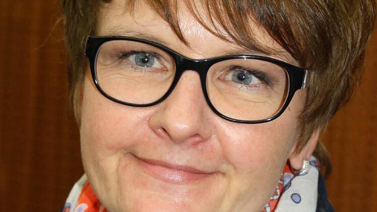 Ganz unterschiedliche Projekte stellte die Regionalmanagerin in der Säule 5 vor, in der es um die Veränderung der Bevölkerungsstruktur ging: "Aus dem demographischen Wandel entstehen auch Ideen und Chancen", betonte sie und verwies auf ehrenamtliche Projekte wie die Nutzung der ehemaligen Schulen in Ramsthal und Stralsbach. Aber auch bei der beruflichen Qualifikation habe der Kreis viel zu bieten und entstehe derzeit viel Neues.