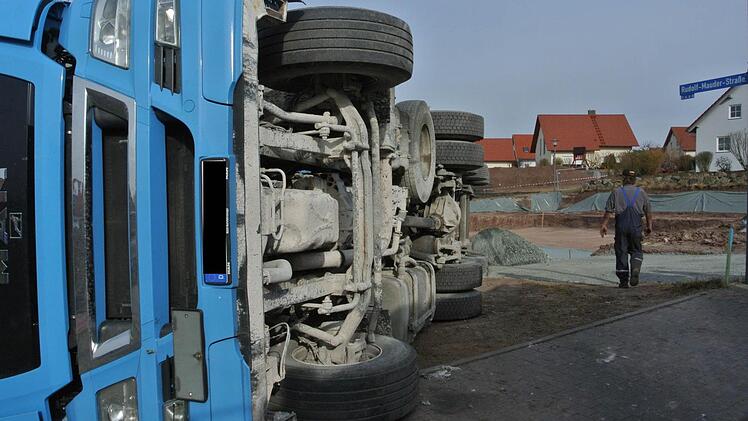Der Unfall zog am Mittwochnachmittag viel Aufsehen im Sander "Pfarrsetz" auf sich.