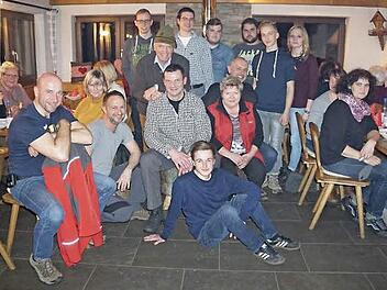 Helferfest des Kreisverband des Roten Kreuz in der Gemündener Hütte für alle, die sich in der Notfallunterkunft in Bad Neustadt bisher schon und aktuell engagiert haben.  Text/Foto: Marion Eckert