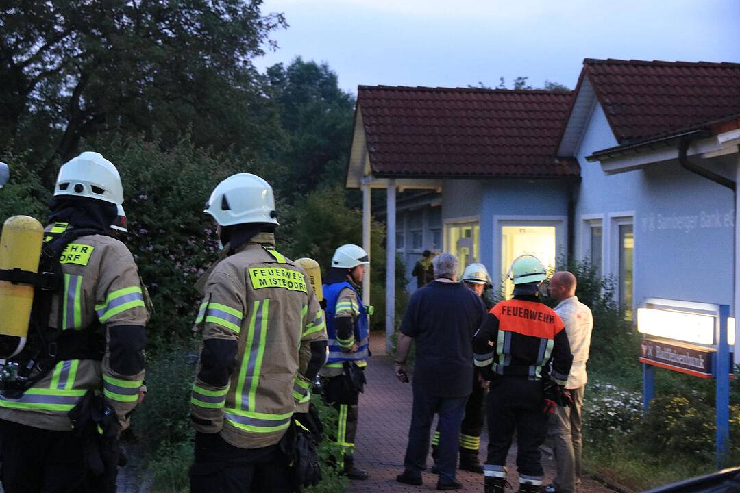 Unbekannte versuchen Geldautomaten in Leesten zu sprengen – ein Tatverdächtiger gefasst