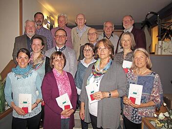 Die Rubin- und Silberjubilare (40 und 25 Jahre Mitgliedschaft) des DAV Coburg
