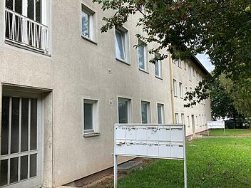 In der Von Mayer Straße baut die Wohnbau 27 neue Wohnungen mit einkommensorientierter Förderung. Die alten Blocks werden abgerissen.